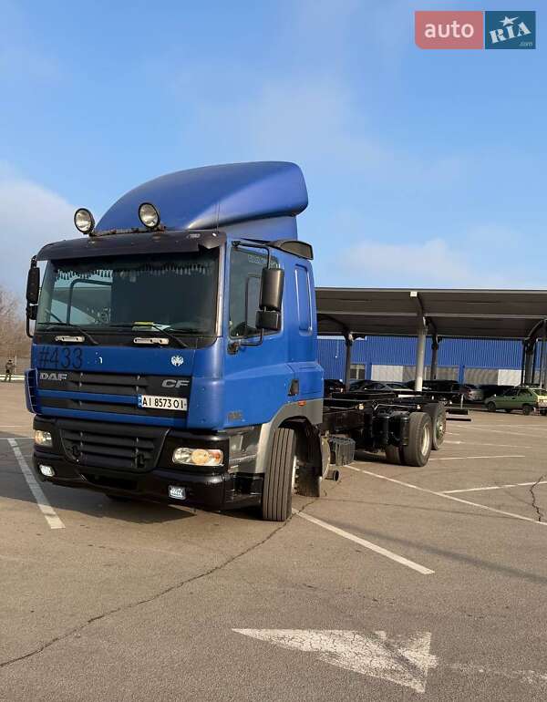 Контейнеровоз DAF CF 85