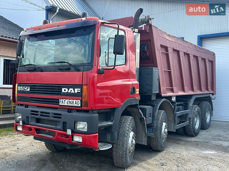 Самосвал DAF CF 85 2001 в Надворной