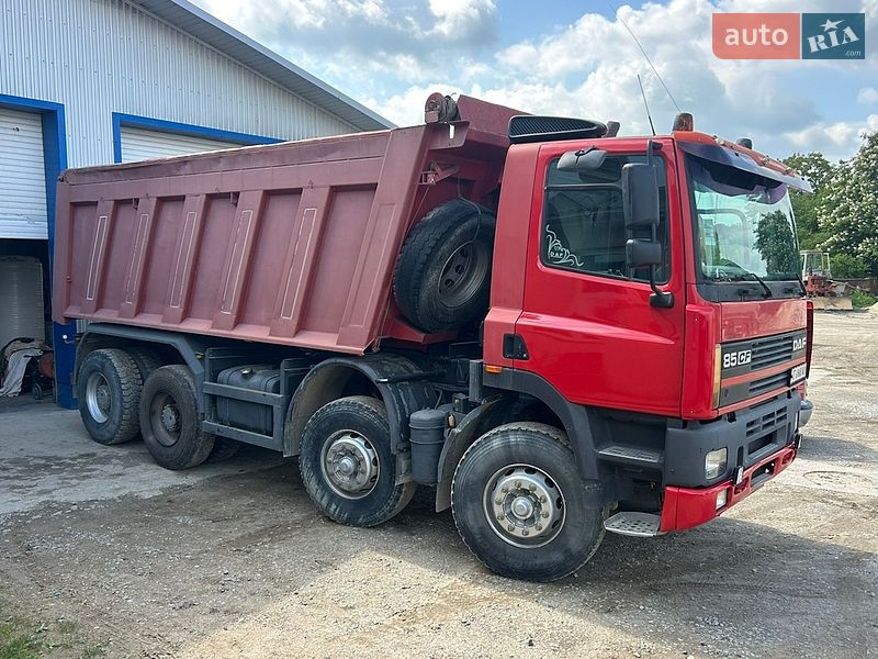 Самосвал DAF CF 85 2001 в Надворной