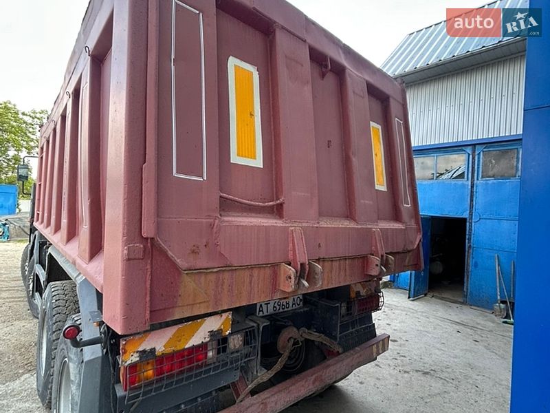 Самосвал DAF CF 85 2001 в Надворной