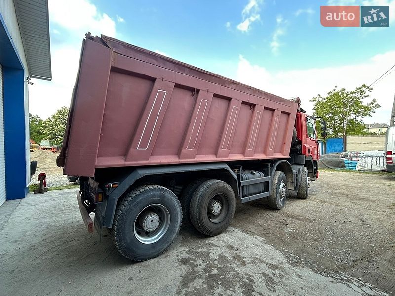 Самосвал DAF CF 85 2001 в Надворной