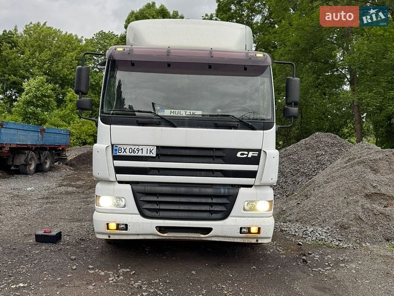 Контейнеровоз DAF CF 85