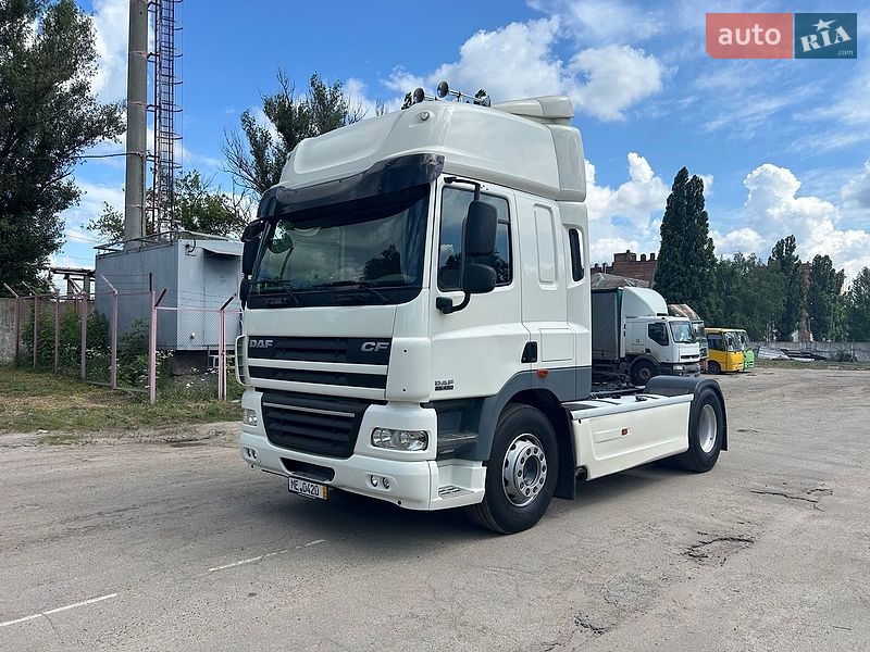 Тягач DAF CF 85 2011 в Полтаві