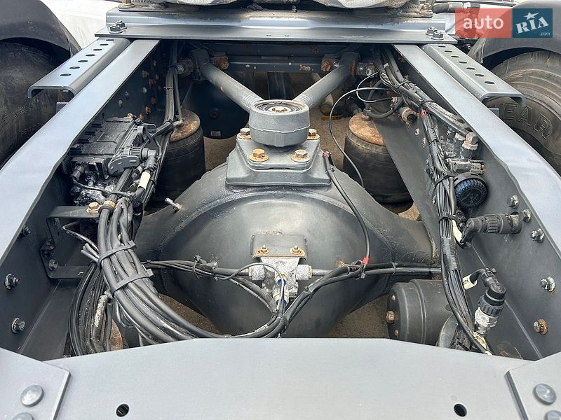 Тягач DAF CF 85 2011 в Полтаві