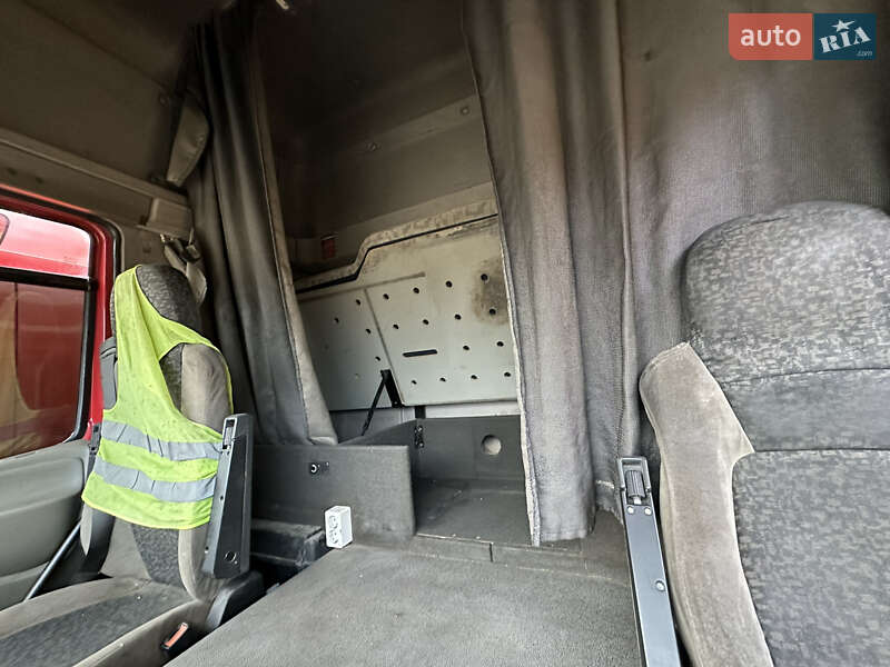 Тягач DAF CF 2008 в Жашкове