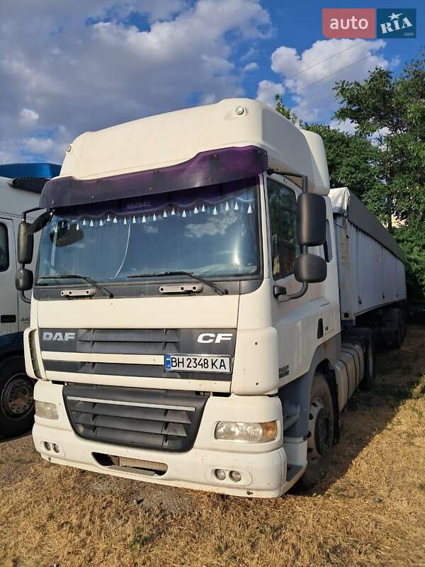 Контейнеровоз DAF CF