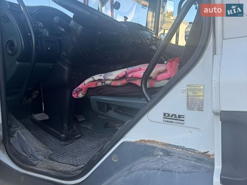 Самосвал DAF CF 2004 в Львове