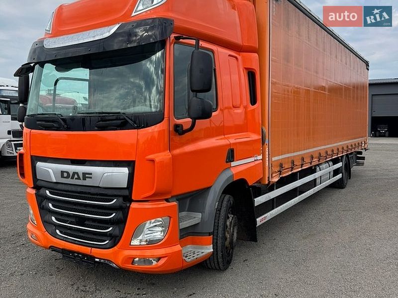 Тентований DAF CF