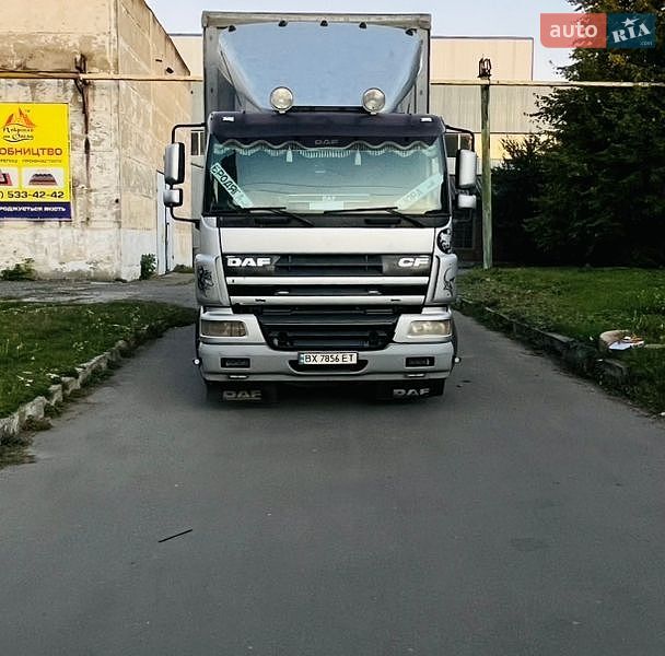 Тентований DAF CF