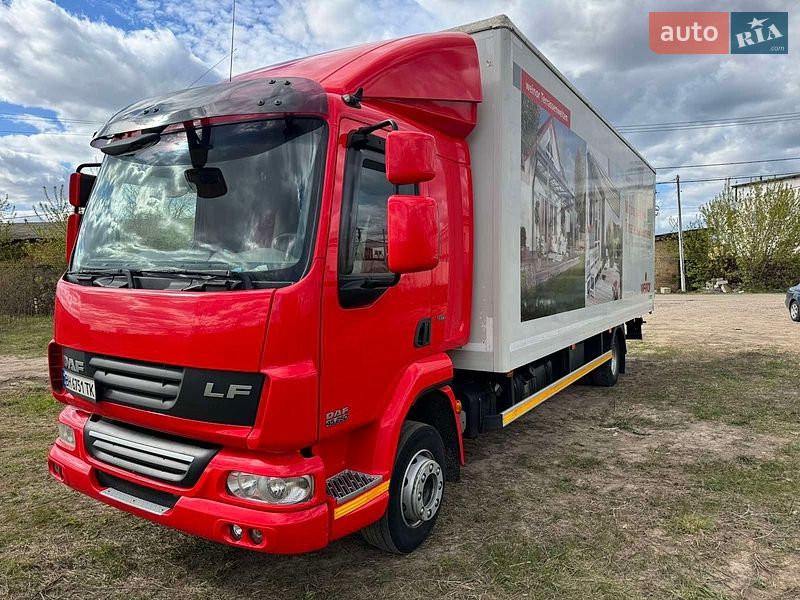 Вантажний фургон DAF FA