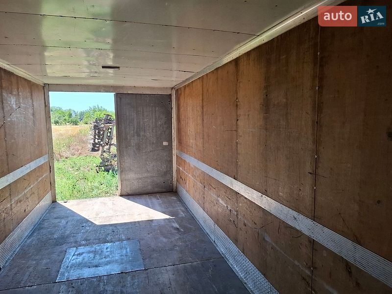 Грузовой фургон DAF FA 2001 в Кропивницком