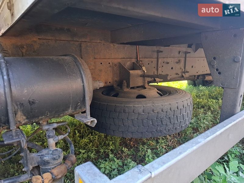 Грузовой фургон DAF FA 2001 в Кропивницком