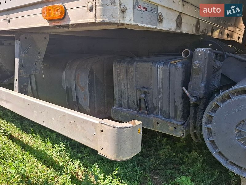 Грузовой фургон DAF FA 2001 в Кропивницком