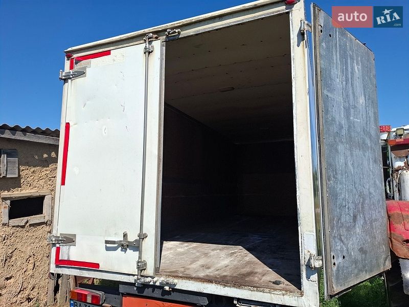 Грузовой фургон DAF FA 2001 в Кропивницком
