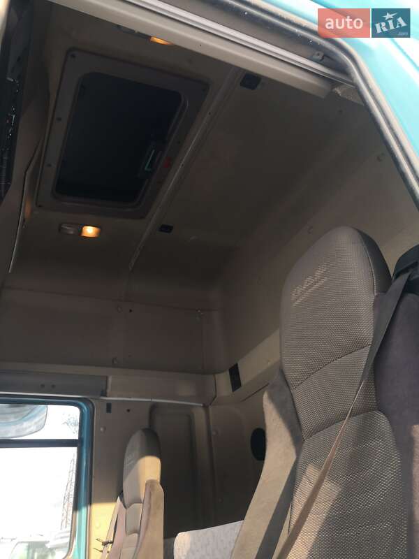 Тягач DAF FT 2010 в Кам'янському