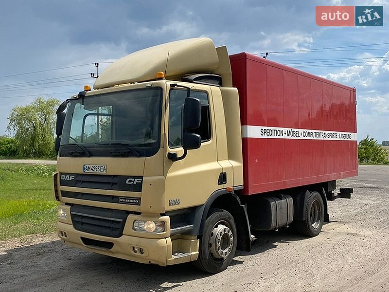 Вантажний фургон DAF FT