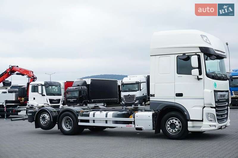 Контейнеровоз DAF FX