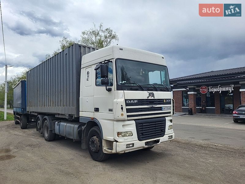 Контейнеровоз DAF FX
