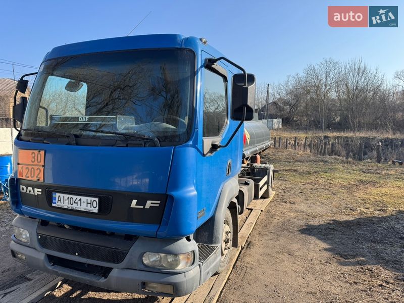 Бензовоз DAF LF