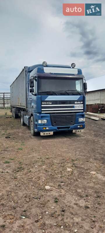 Тягач DAF TE