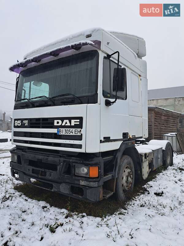 Тягач DAF TE