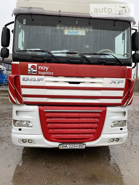 Зерновоз DAF XF 105