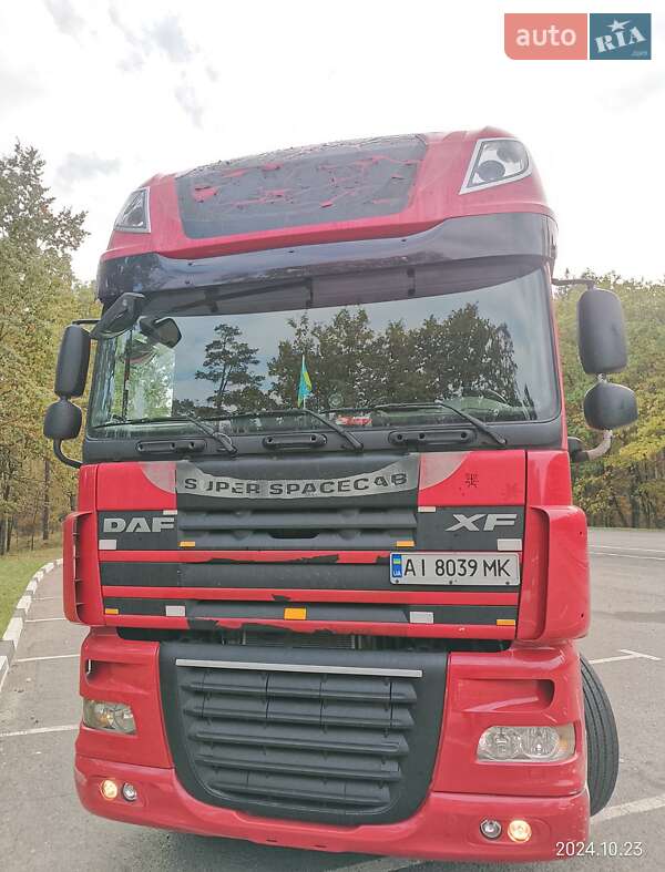 Тягач DAF XF 105