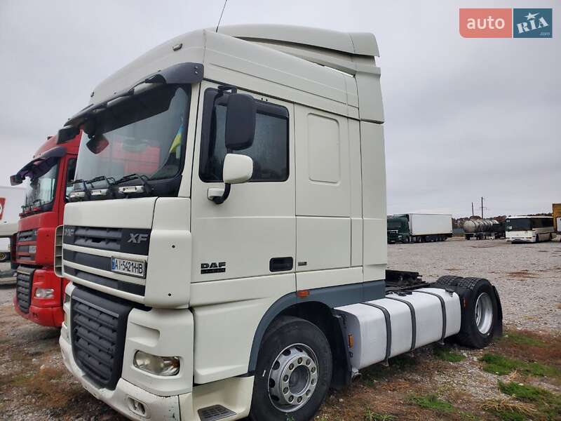 Тягач DAF XF 105