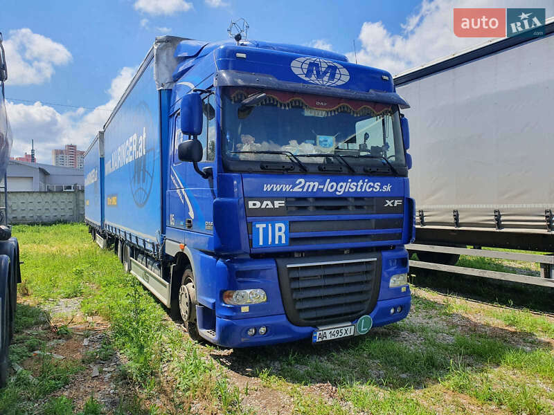 Тентований DAF XF 105