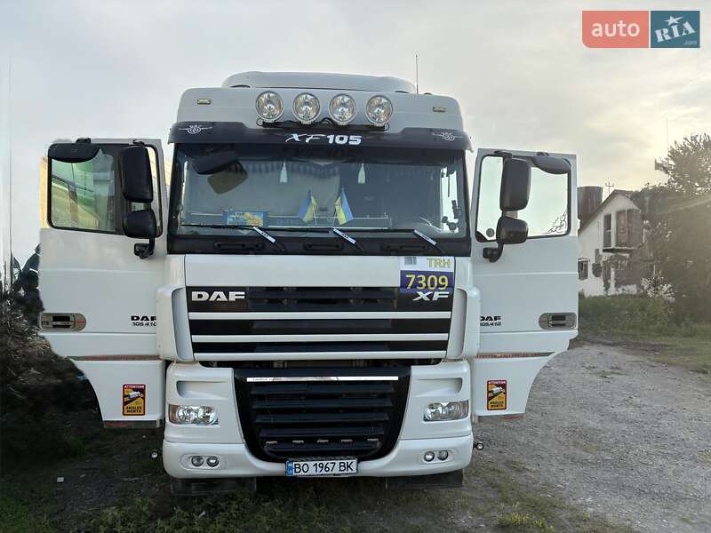 Зерновоз DAF XF 105