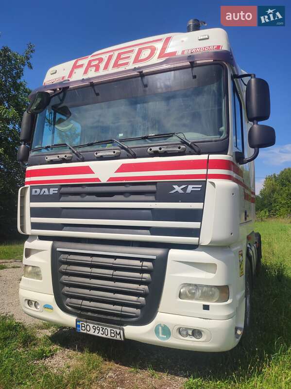 Самоскид DAF XF 105