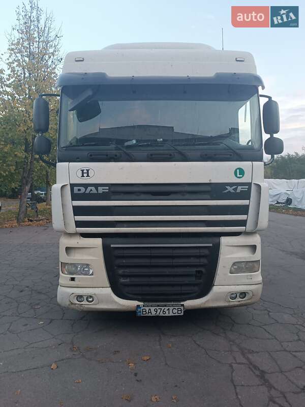 Зерновоз DAF XF 105