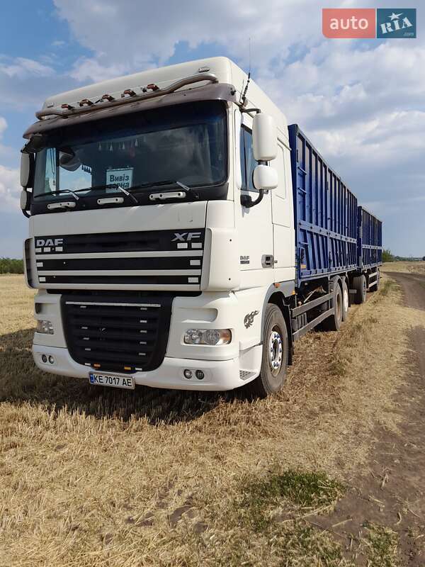 Контейнеровоз DAF XF 105