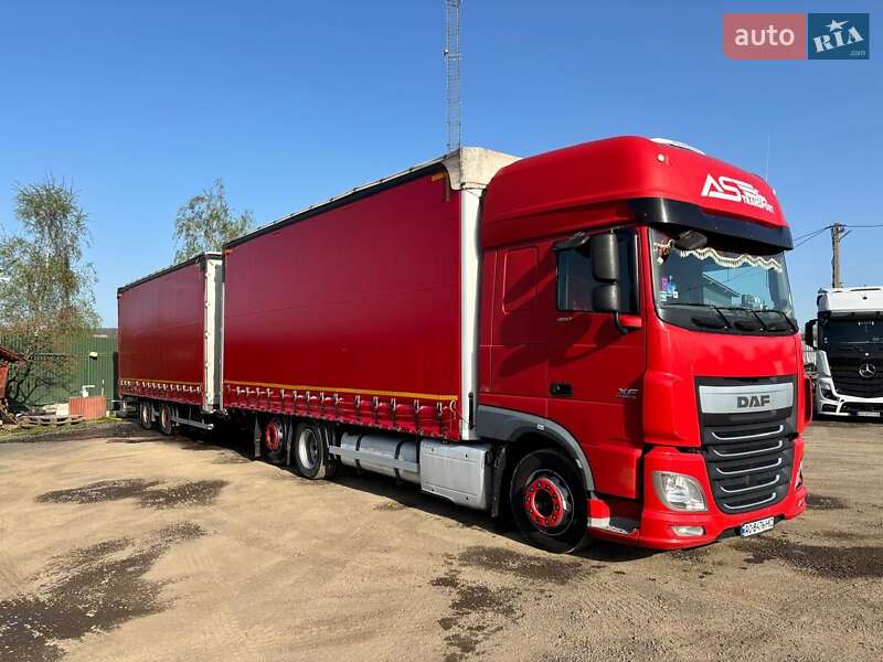 Тентований DAF XF 106