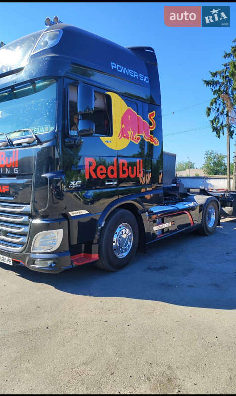 Грузовой фургон DAF XF 106
