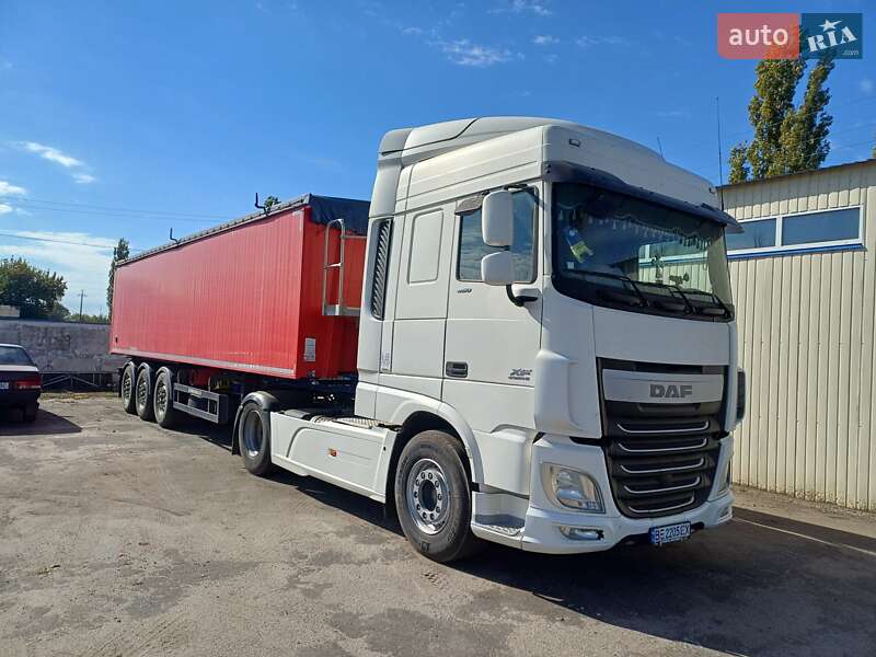 Самосвал DAF XF 106