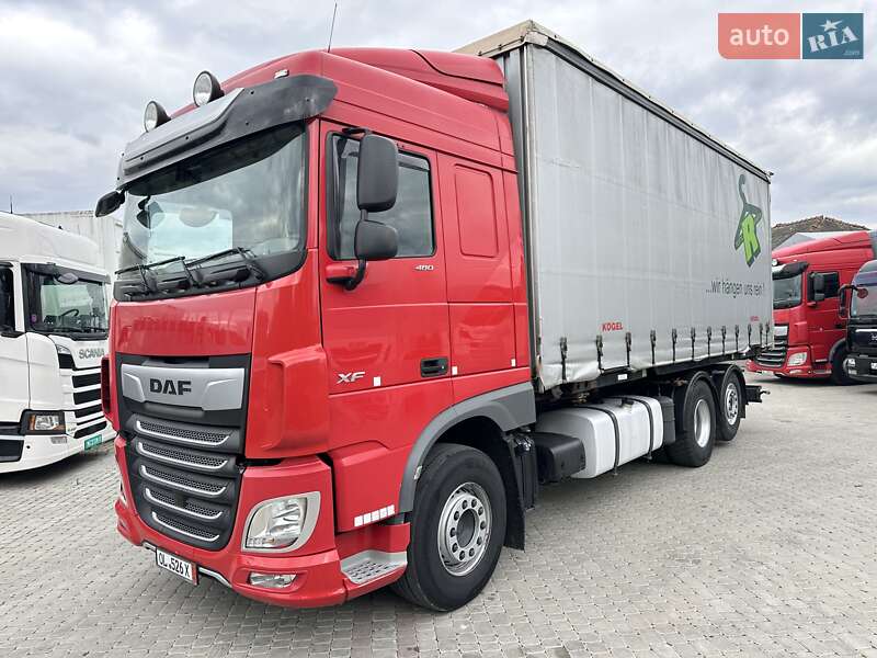 Тентований DAF XF 106