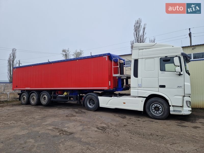 Самоскид DAF XF 106