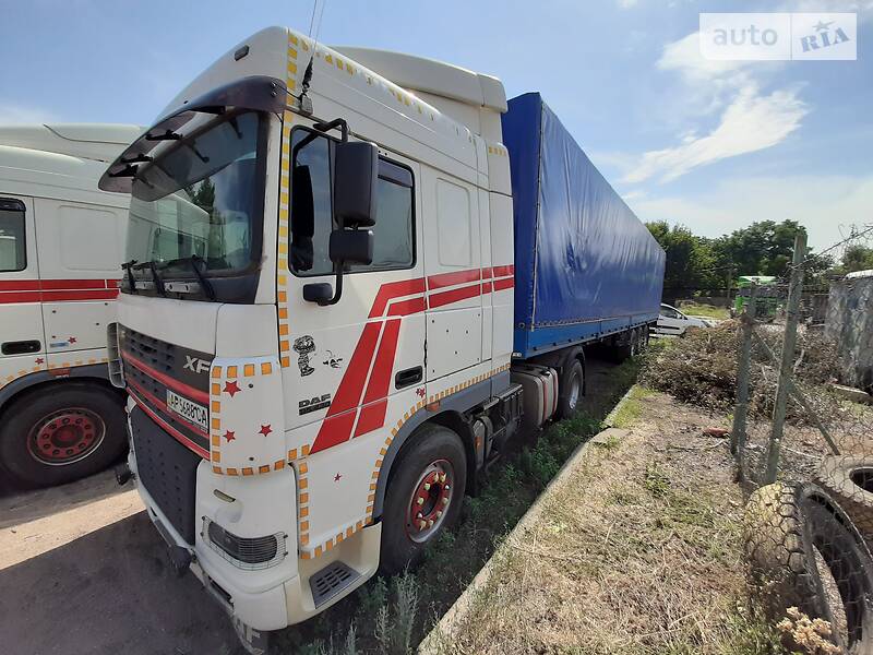 Вантажівки DAF XF 95