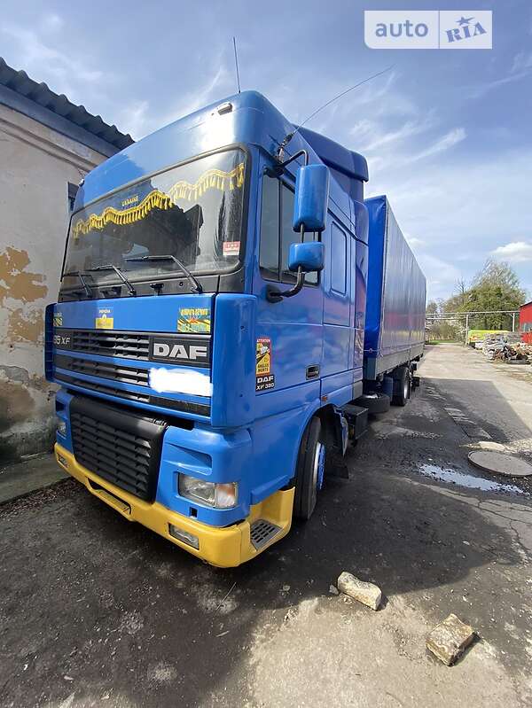 Вантажний фургон DAF XF 95