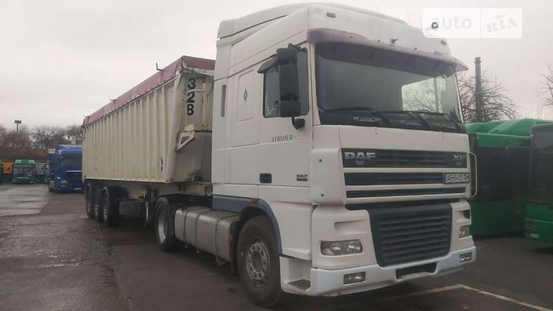 Зерновоз DAF XF 95