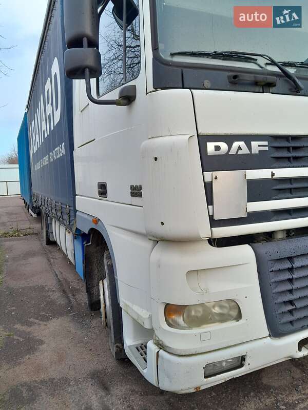 Тентований DAF XF 95