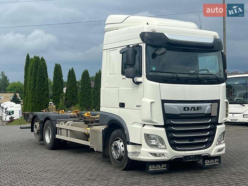 Контейнеровоз DAF XF