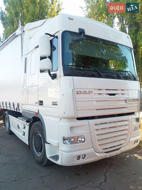 Тентований DAF XF