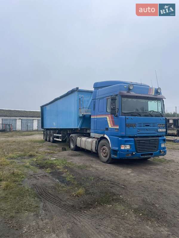Зерновоз DAF XF