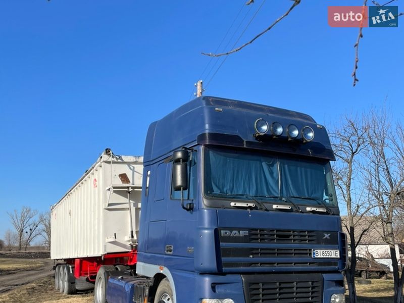 Зерновоз DAF XF