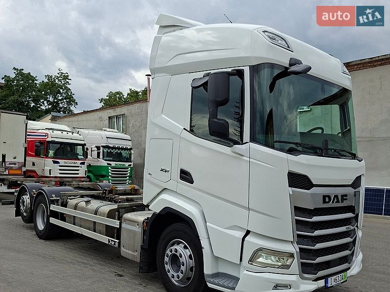 Контейнеровоз DAF XF 2022 в Каменец-Подольском