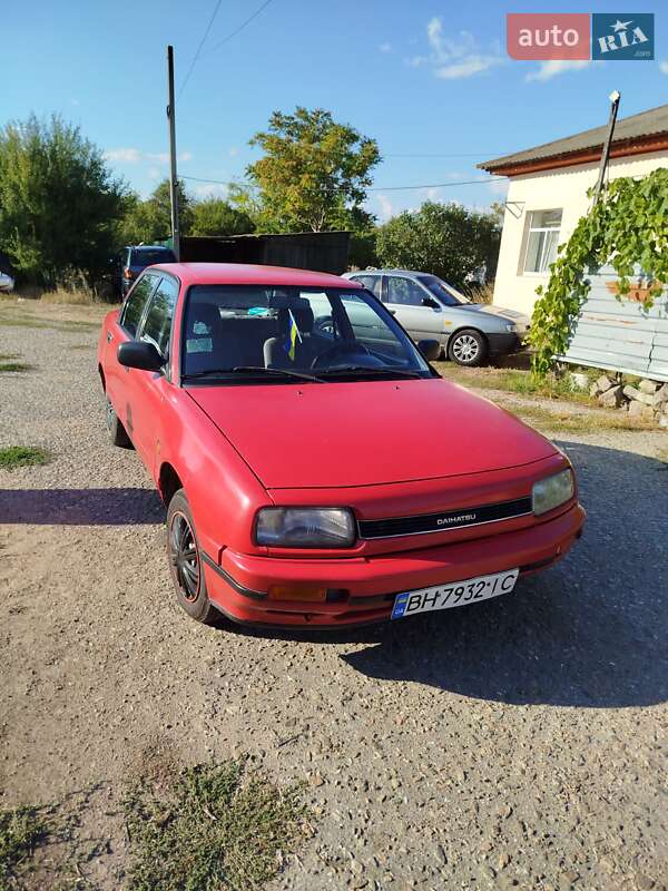 Daihatsu Applause