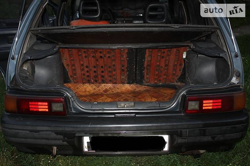 Daihatsu Charade 1992 года