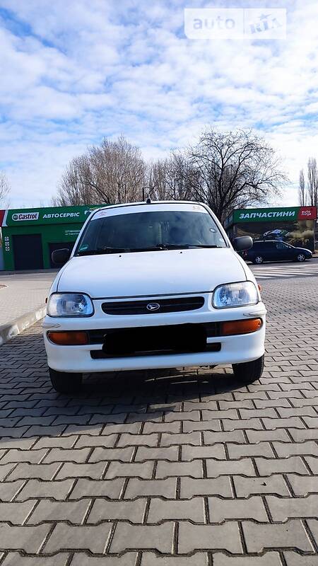 Хэтчбек Daihatsu Cuore